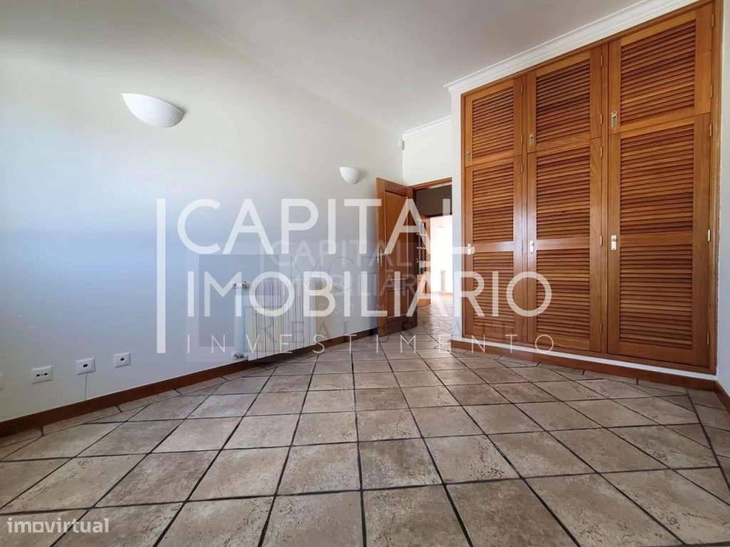 Moradia isolada V3+2 situada nas Caixas em Sesimbra com Piscina-25