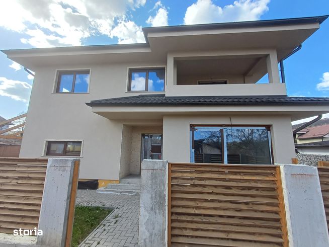 Vand casa in zona Baciu-0