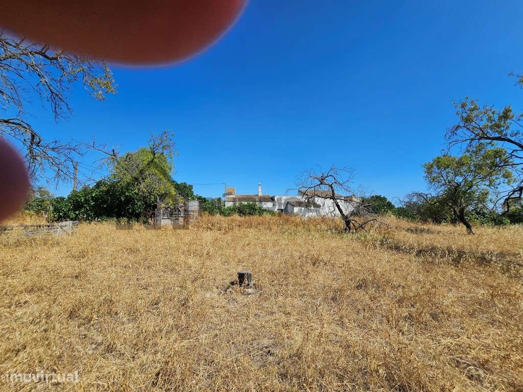 Casa com herdade de 30 mil m2 a sul de Loulé com enorme potencial-12