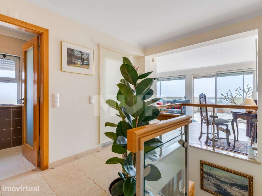 Apartamento T3 Duplex com terraço superior vista Ria em Faro-25