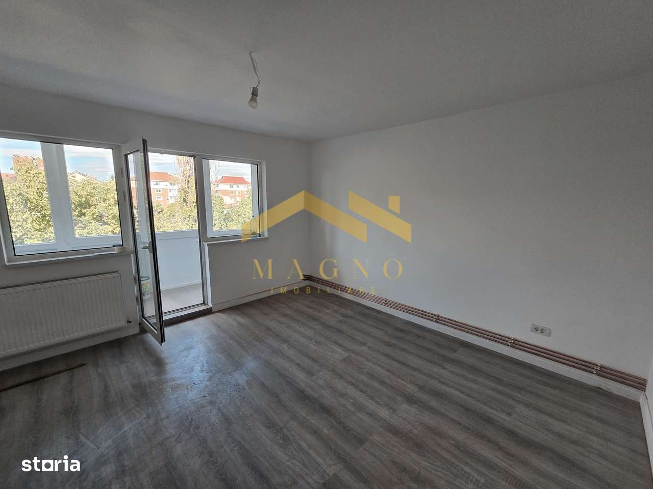 Apartament cu 4 camere de vanzare, Zona Malul Muresului/Praporgescu - Imagine principală: 2/13