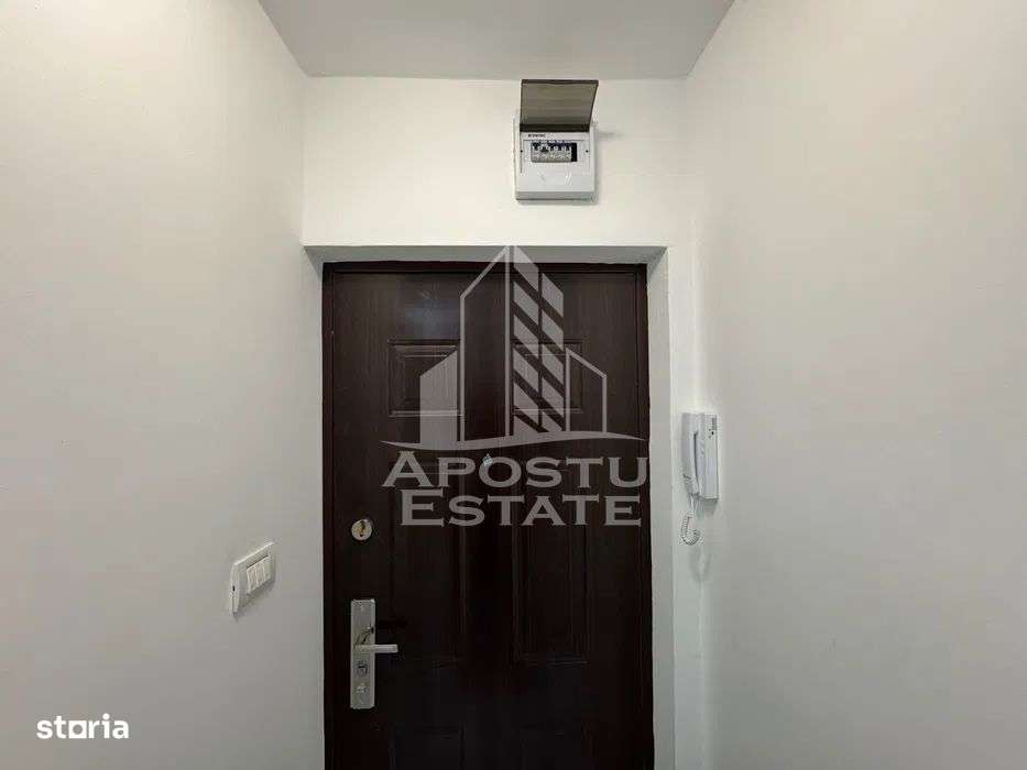 Garsoniera 12 mp renovata, zona Dambovita - Imagine principală: 4/7