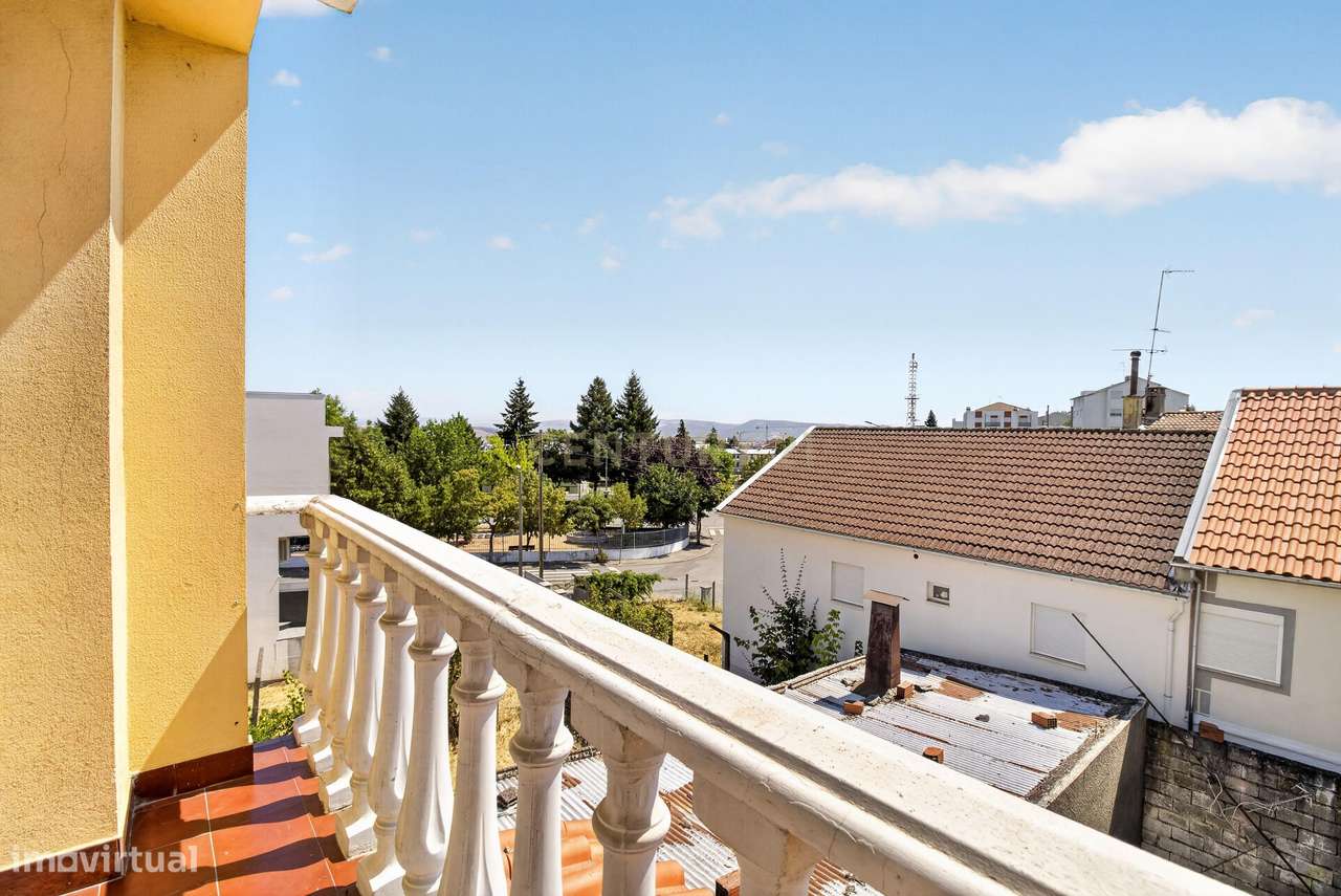 Apartamento T3 em Bragança-16