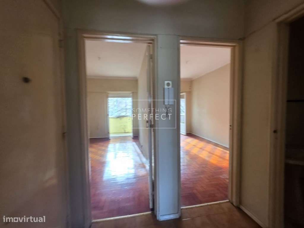 Apartamento T2 para obra total-4