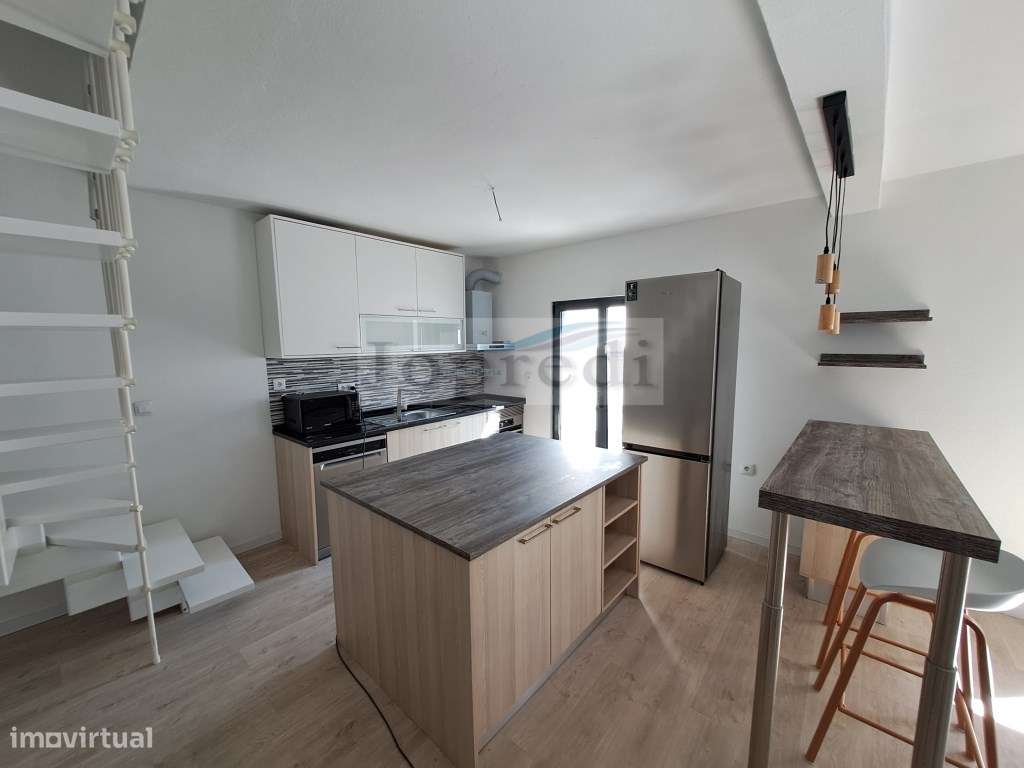 Moradia T4 na Aroeira-24