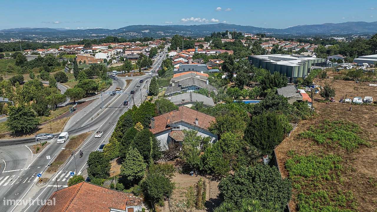 Moradia T4 para venda-46