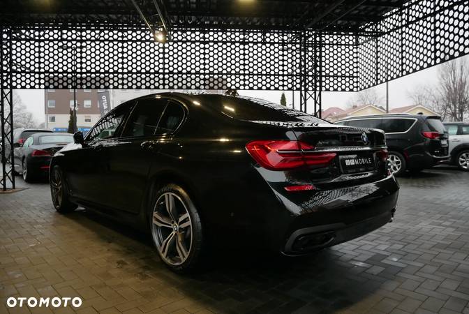 BMW Seria 7 750i xDrive - 4