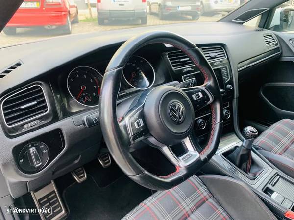 VW Golf 2.0 TSI GTI Performance - 19