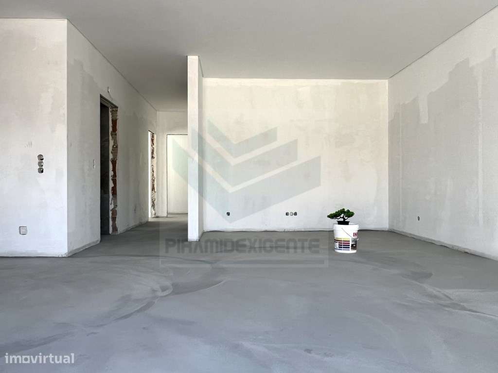Moradia Isolada, Final Construção, Garagem - Pinhal General-10