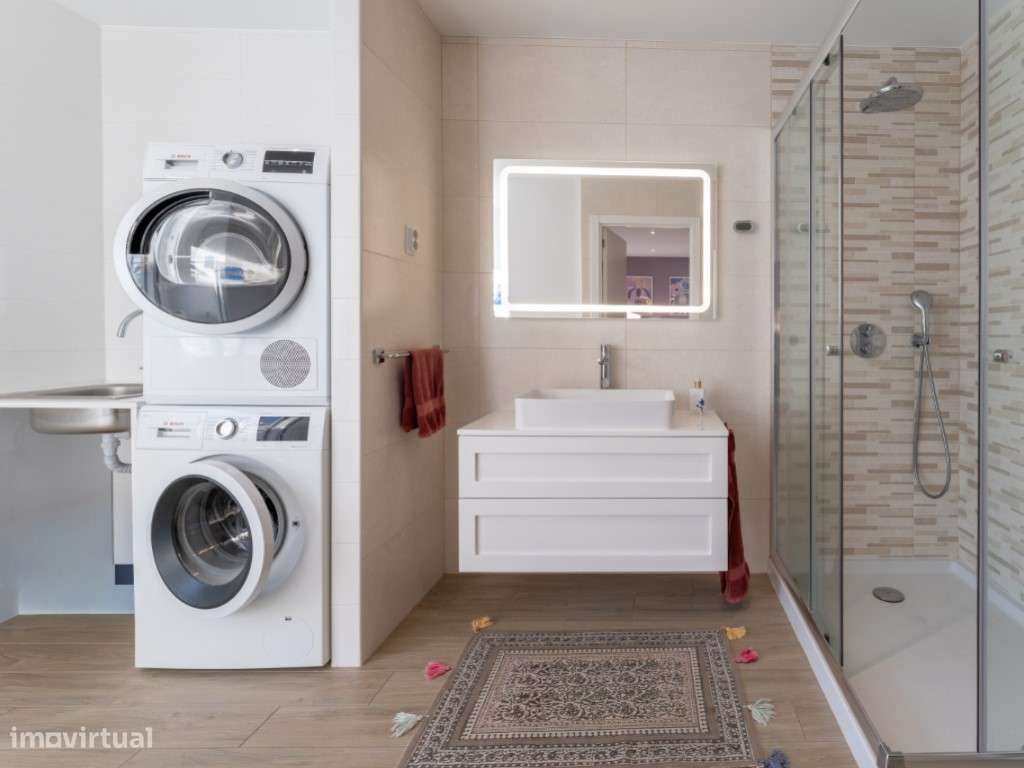 Apartamento T4 com Vista Mar, Terraço e Garagem na Nazaré-11