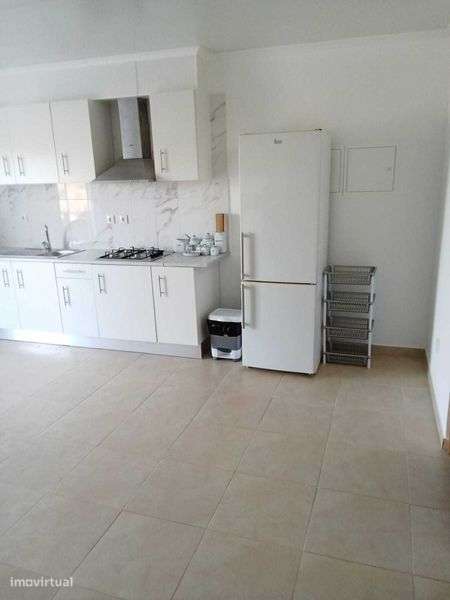 Aluga se T2 anexo - Grande imagem: 4/8