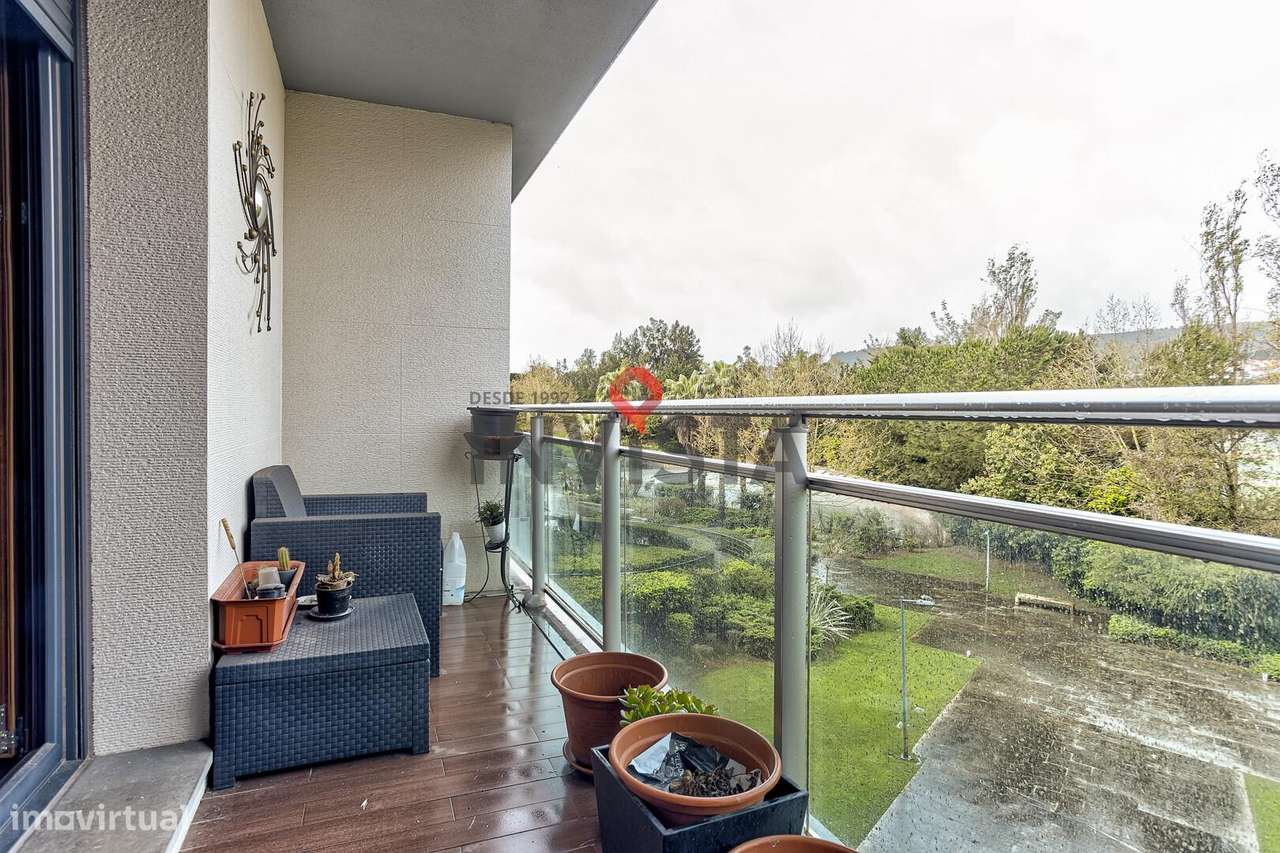 Apartamento T4 com 202,05m2 no Condomínio Fechado OMNIA IV-24