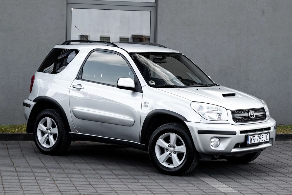 Toyota Rav4 II (2000-2005) D-4D 4x4 Executive 2004