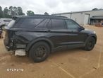 Ford Explorer - 3