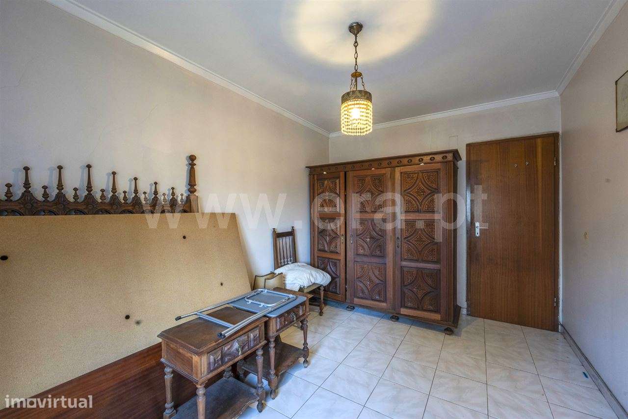 Apartamento T2; Laranjeiro-11