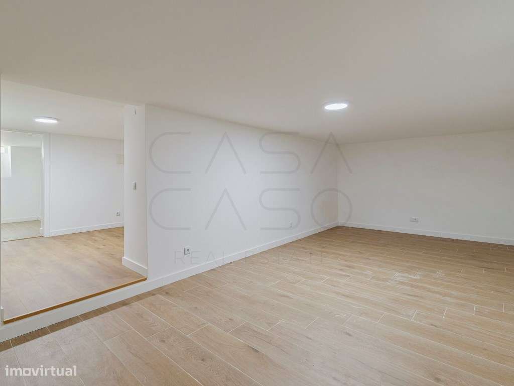 NOVO - Moradia de T4+2 no Bairro da Conceição-32