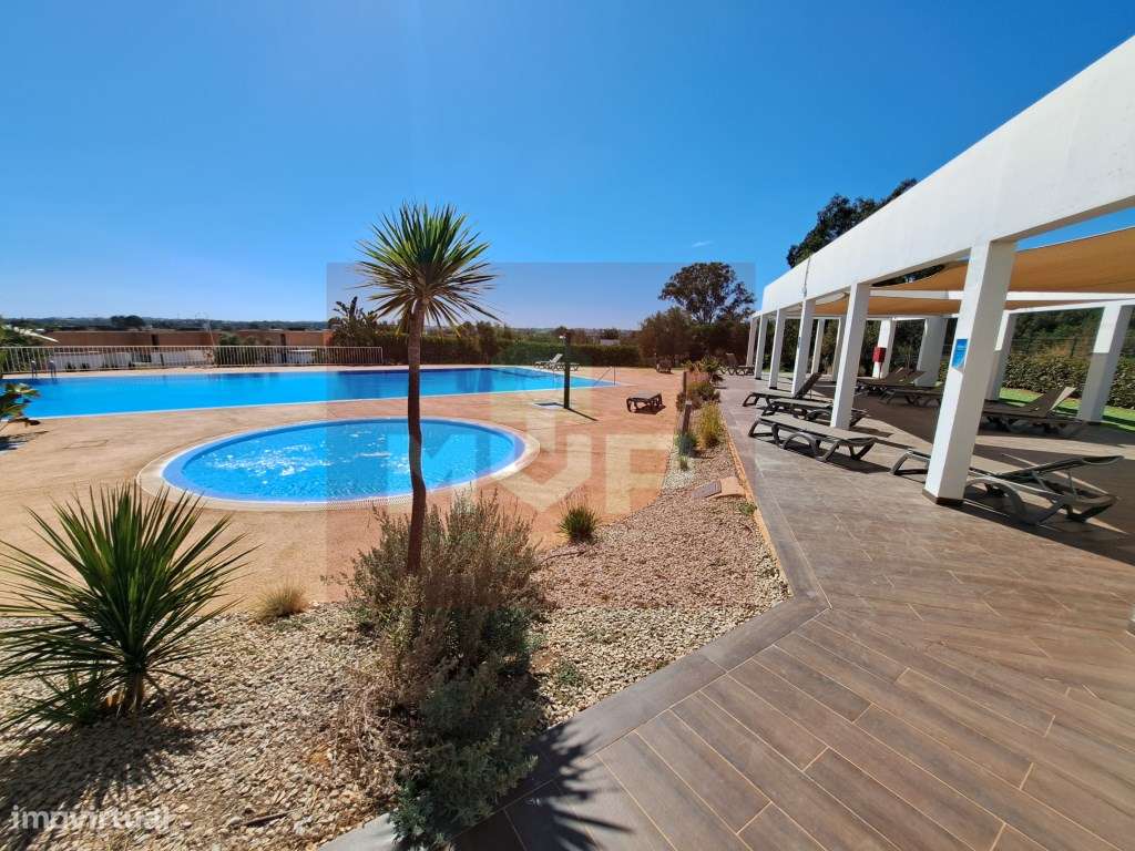 Moradia V3 com piscina e garagem em Vilamoura-38