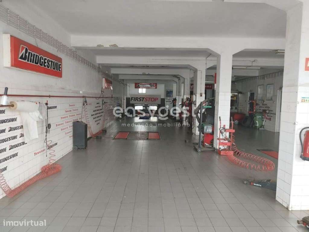 Edifício para comércio e Habitação em Angra do Heroísmo - Grande imagem: 4/39