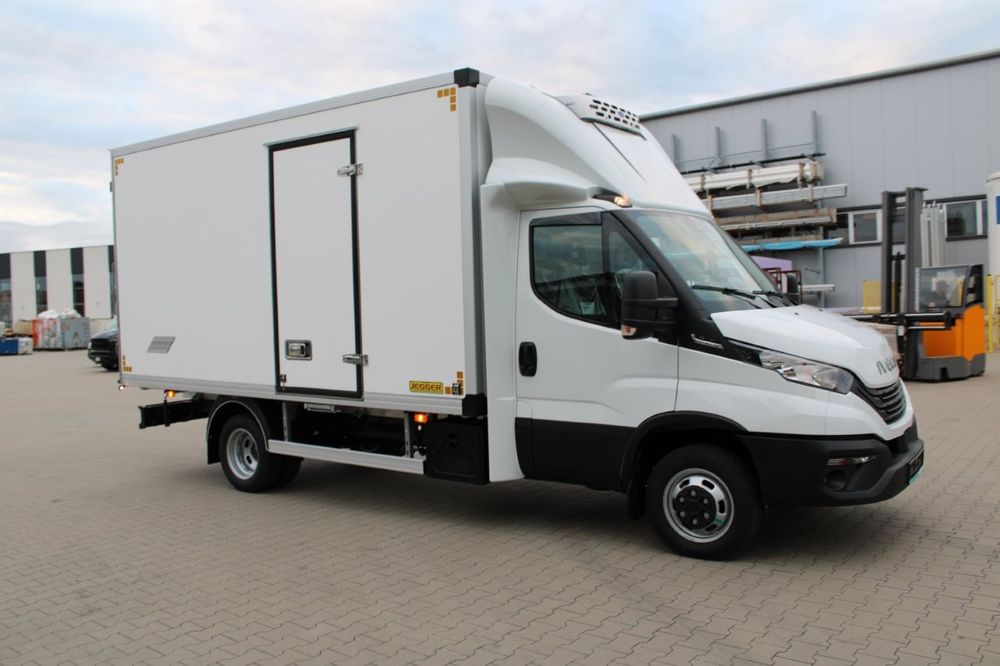 Iveco Daily Izoterma z przygotowaniem pod agregat. Model 50C18 na kategorię B.