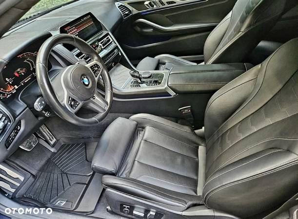 BMW Seria 8 840i - 13