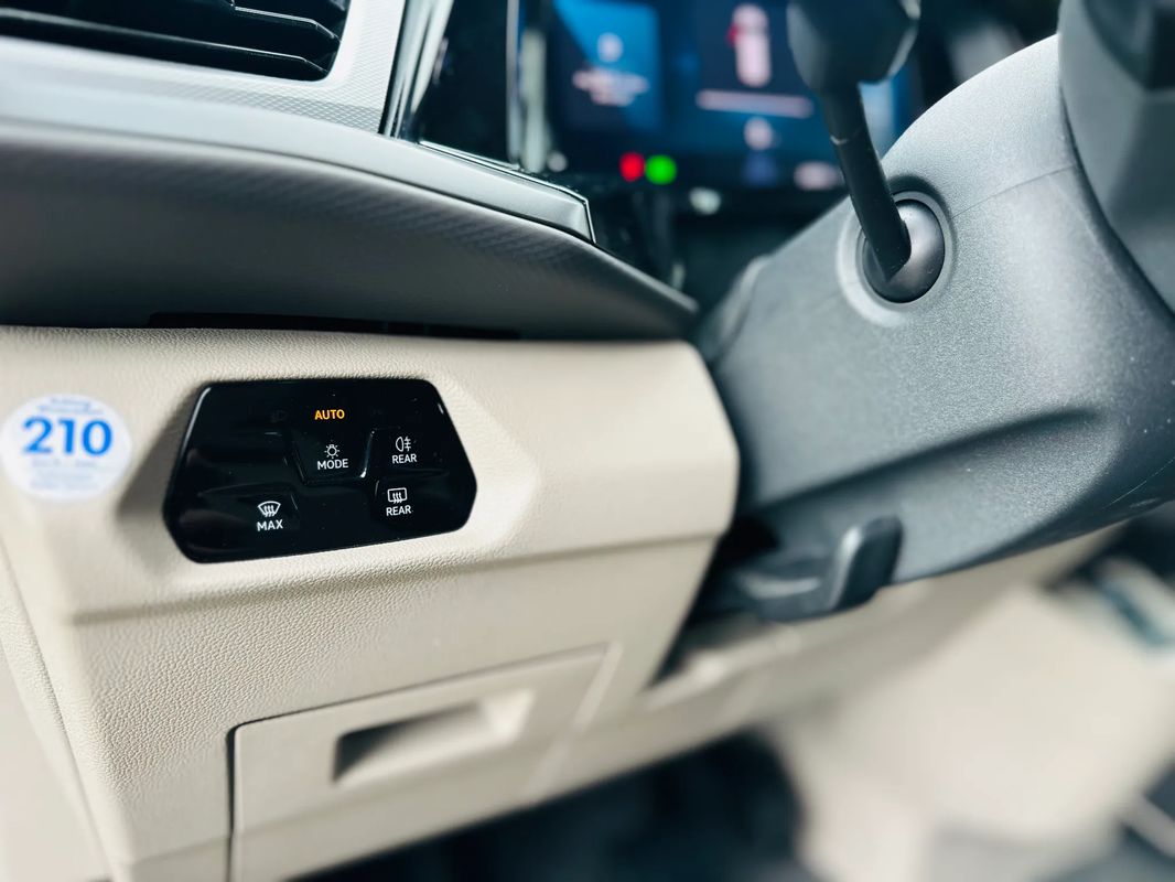 Volkswagen Multivan 2.0 TDI DSG 110KW - 32