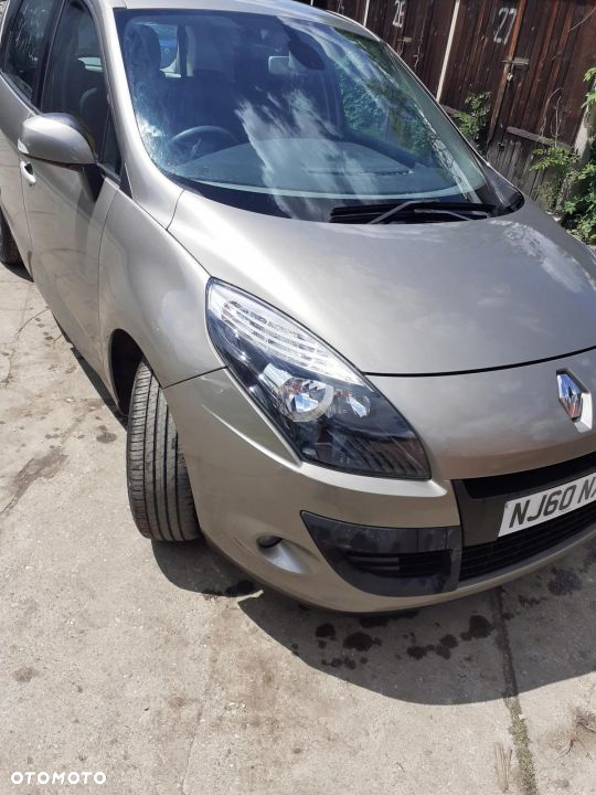 Zderzak Renault scenic - 2