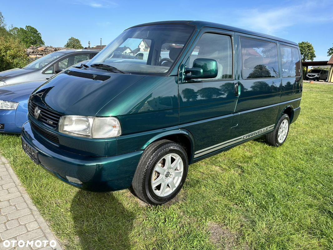 Volkswagen Caravelle - 33