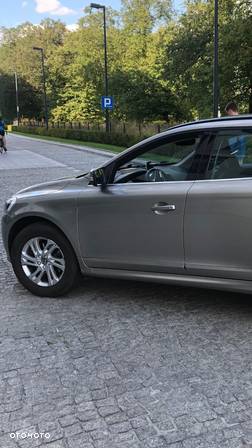 Volvo XC 60 D4 Drive-E Momentum - 8