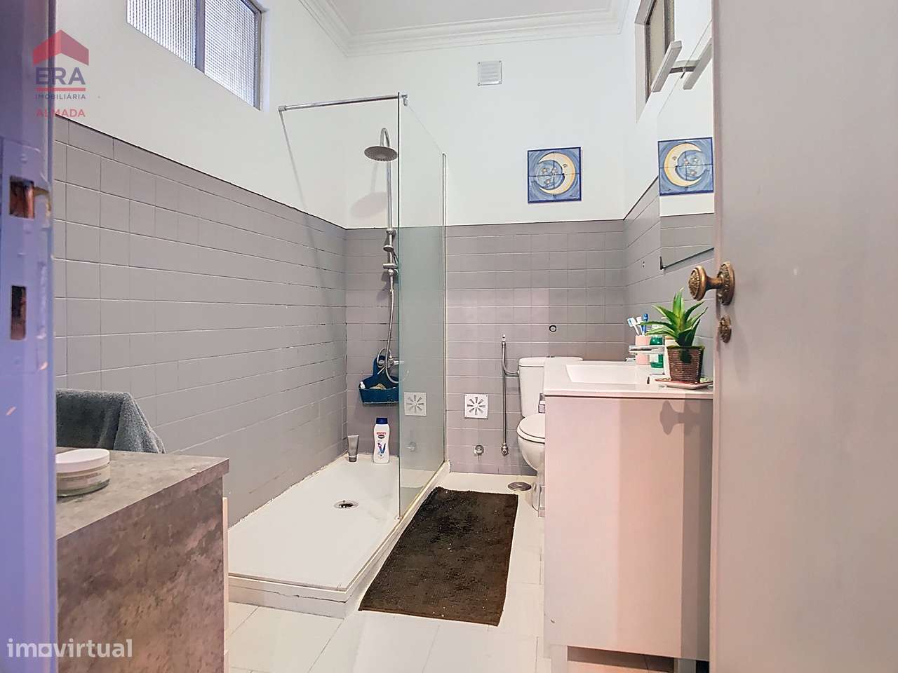 Apartamento T4 Almada-10