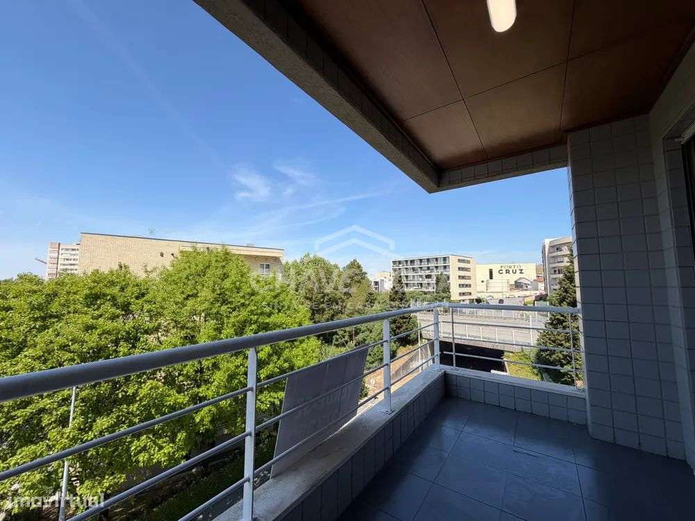 Apartamento T2 em Mafamude | Junto à Nova Linha do Metro Rubi-6