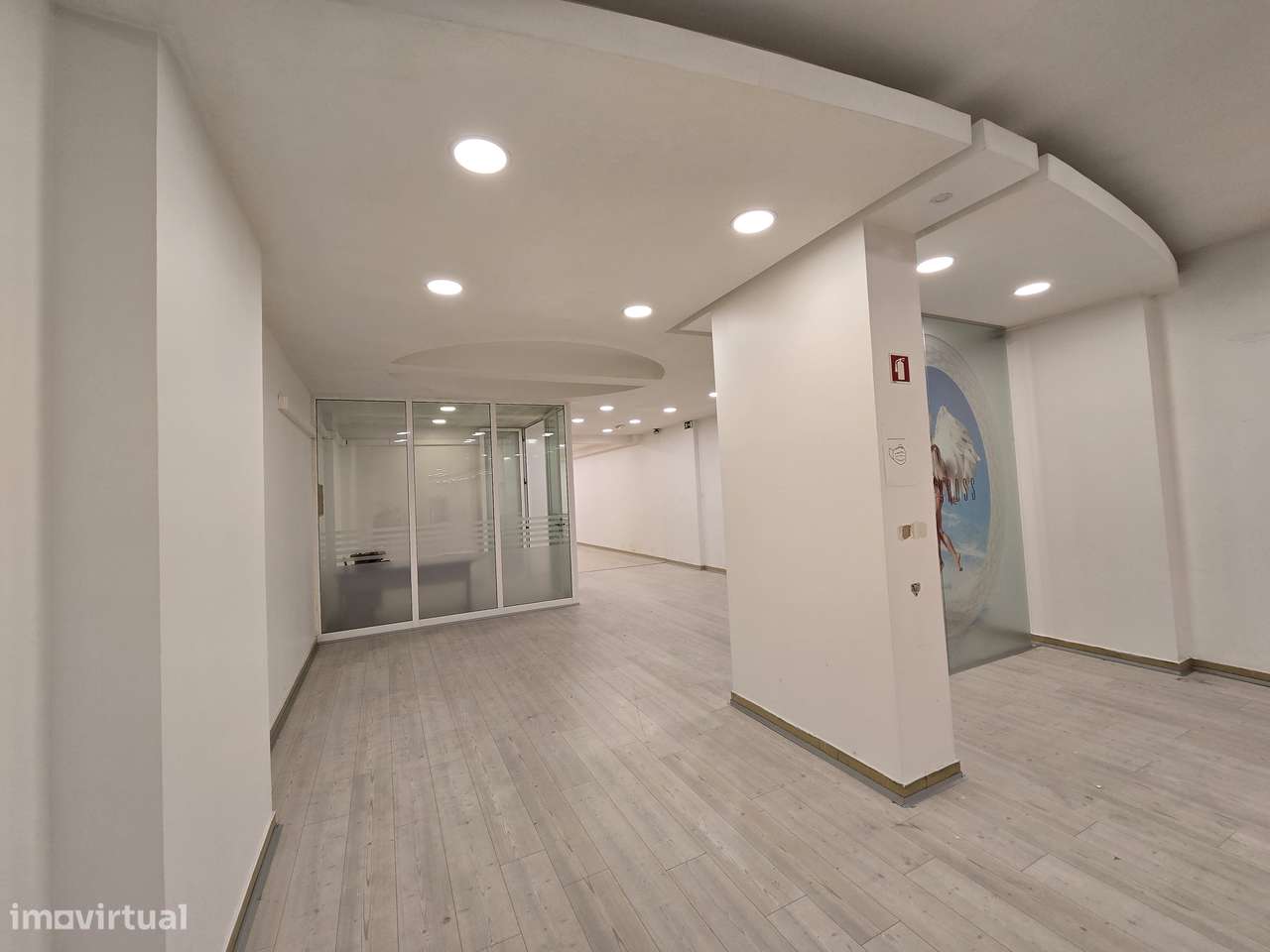 Loja ampla no Marquês serviços, formação, escolas, igrejas ou empresas - Grande imagem: 5/13