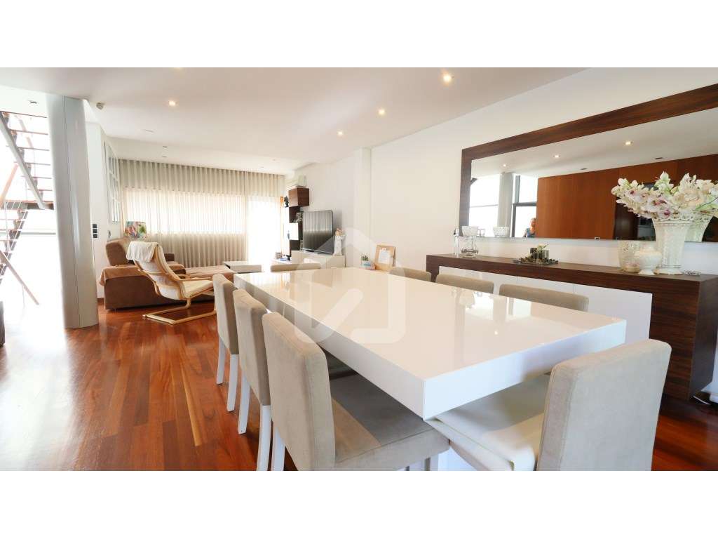 Moradia T3 + T0 em Condomínio Fechado com Piscina à Venda em Vila N...-8