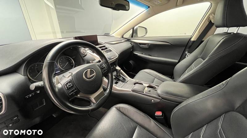 Lexus NX 300 Comfort AWD - 12