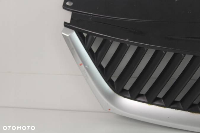 GRILL ATRAPA ZDERZAKA MITSUBISHI OUTLANDER II 06-10R - 2