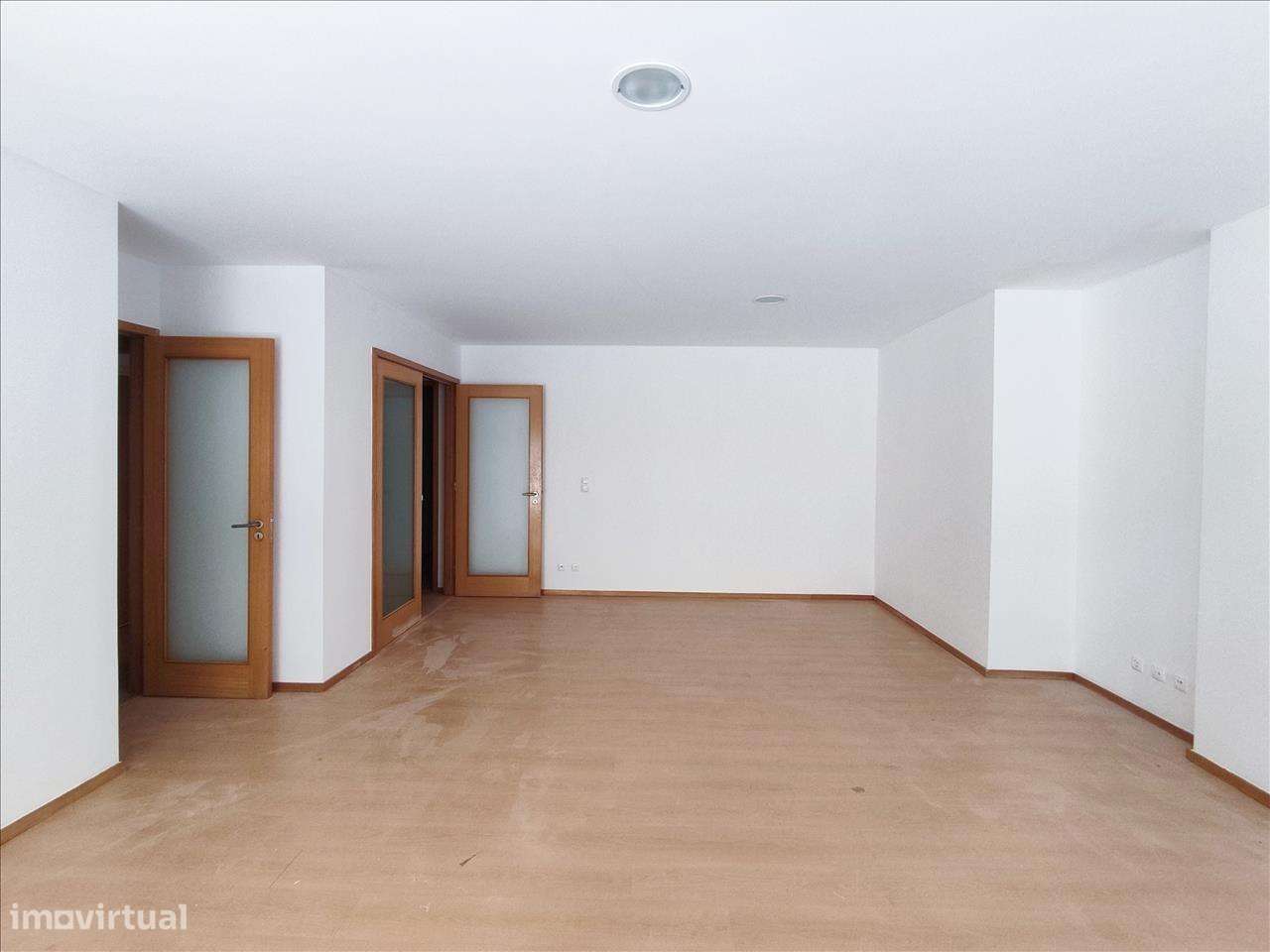 Apartamento T3 de Excelência em Moreira, Maia | 181 m2-6