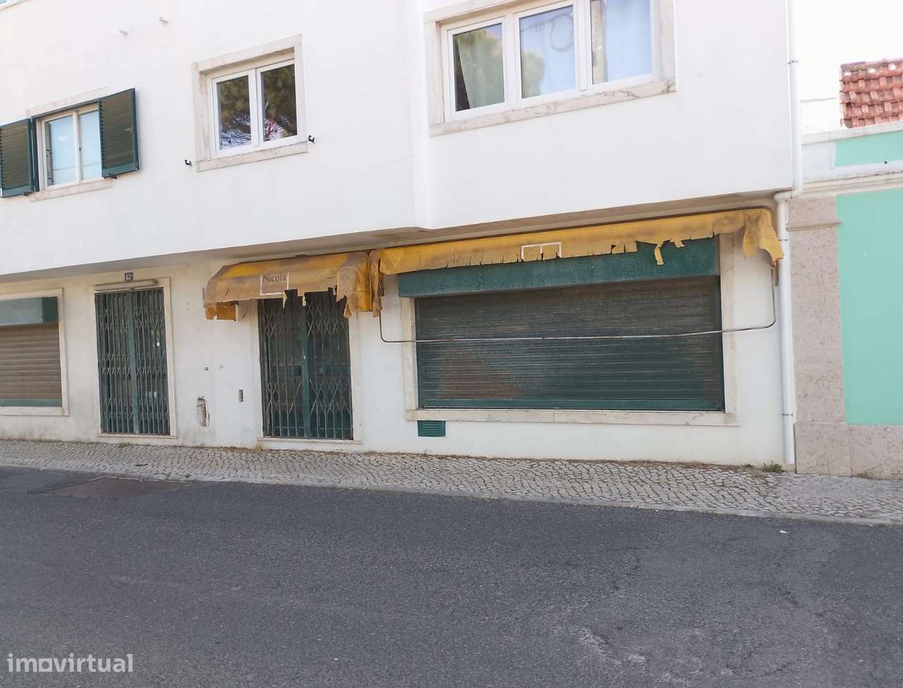 Loja de 82 m² no Linhó - com potencial para habitação-1