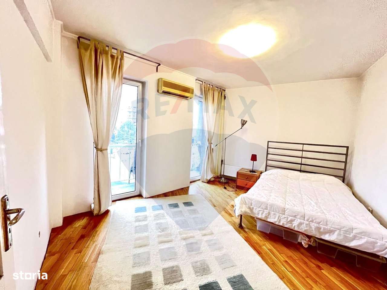 Apartament cu 2 camere de vanzare in Calea Victoriei nr 1-9