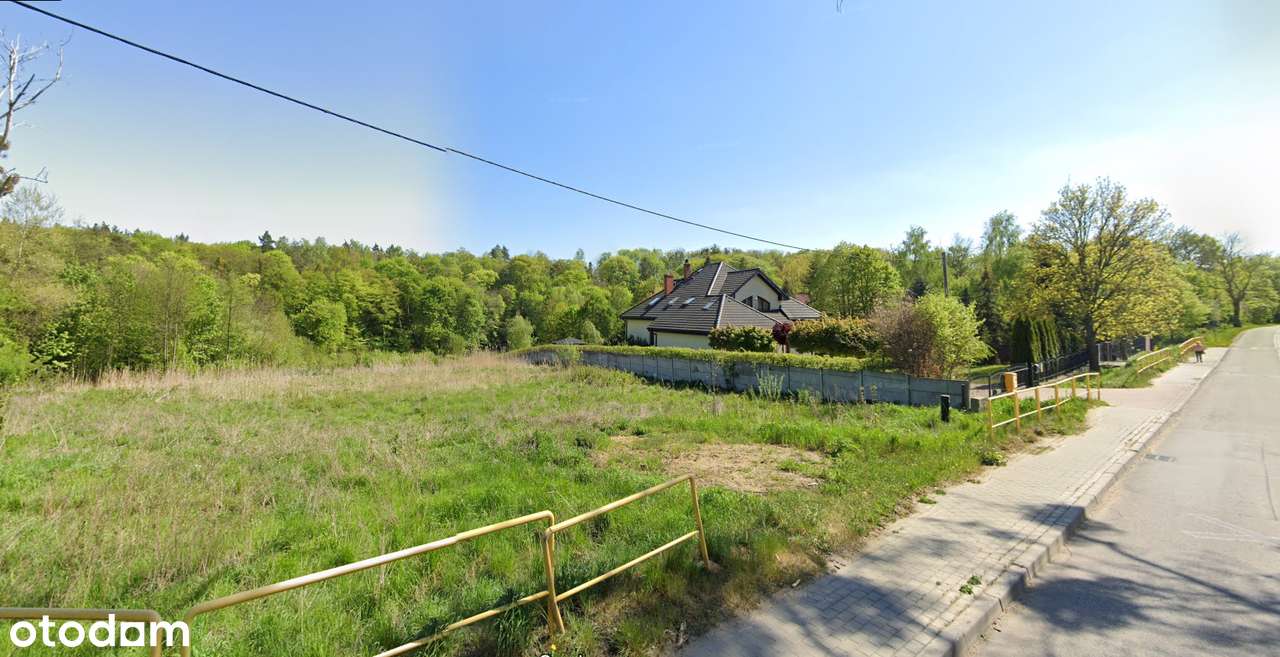 Działka na sprzedaż-5
