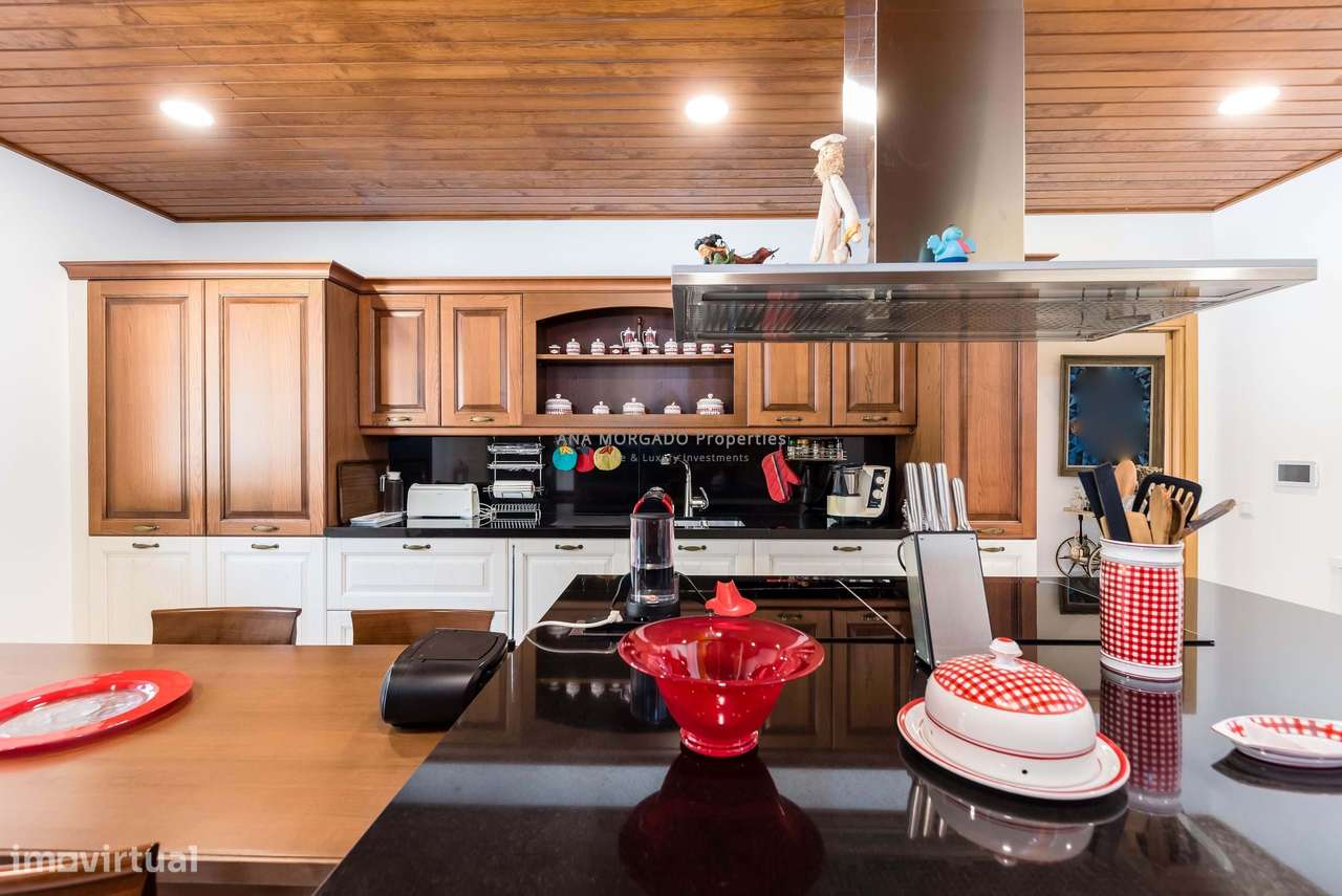 Moradia de Alto Padrão na Marinha Grande – Perto de Leiria e das Praia-21