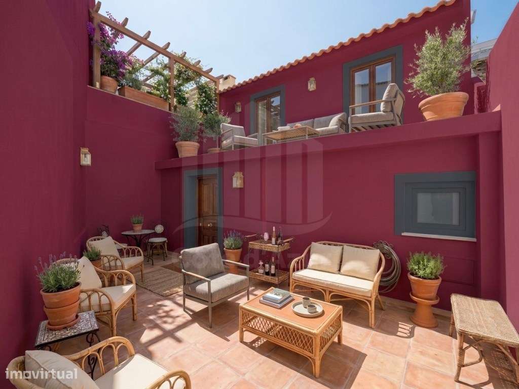 Moradia T2 no Centro Histórico de Setúbal - Oportunidade Única!-9