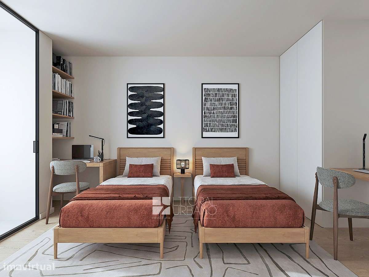 Apartamneto T1+1 com varanda e garagem ao Polo Universitário.-12