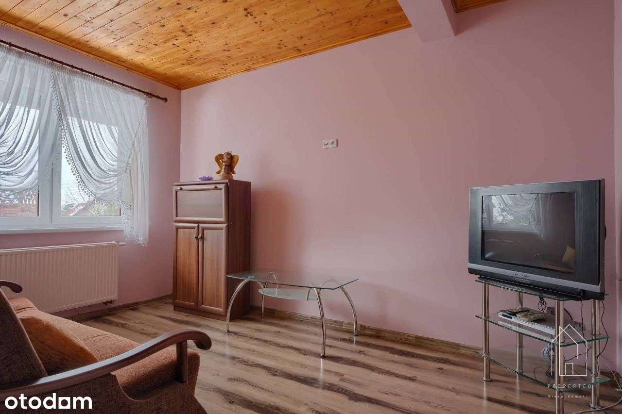 Dom parterowy z 2012r. z basenem-10