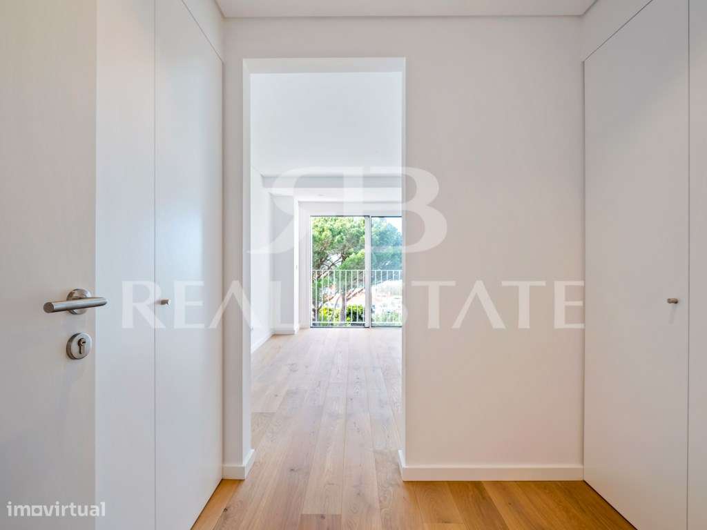 Moradia T4 com Jardim e Piscina no Monte Estoril - Cascais-24