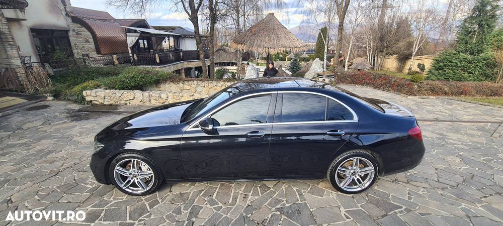 Mercedes-Benz E 220 d 9G-TRONIC AMG Line - 13