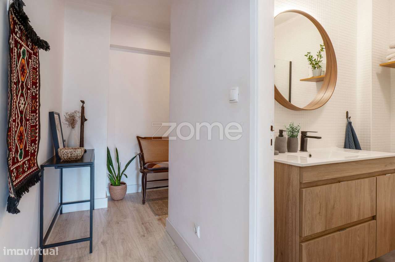 Apartamento T2 remodelado à venda, Venteira-11