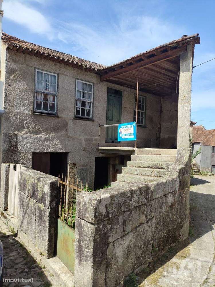Casa Villa T3 Em Lagares De 68 M2