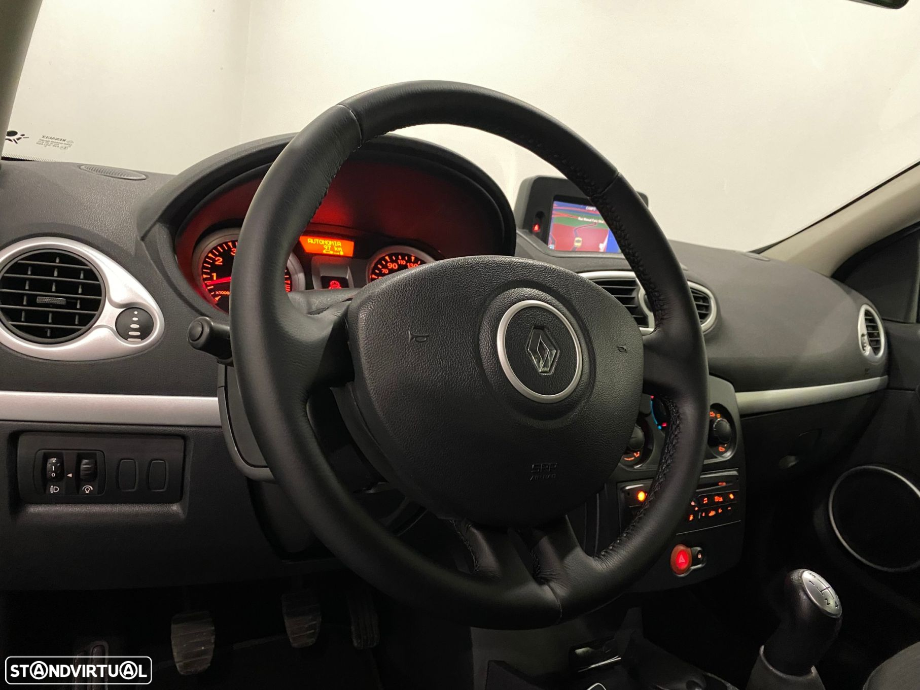 Renault Clio 1.2 TCE Dynamique S - 33