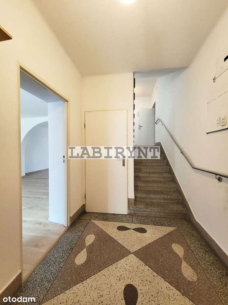 Dom Mirów, doskonała lokalizacja, wszystkie media-7