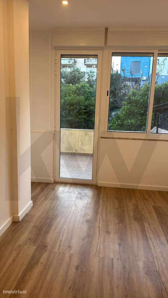 T2 com Pátio Privativo nas Mercês – O Seu Refúgio ao Ar Livre-20