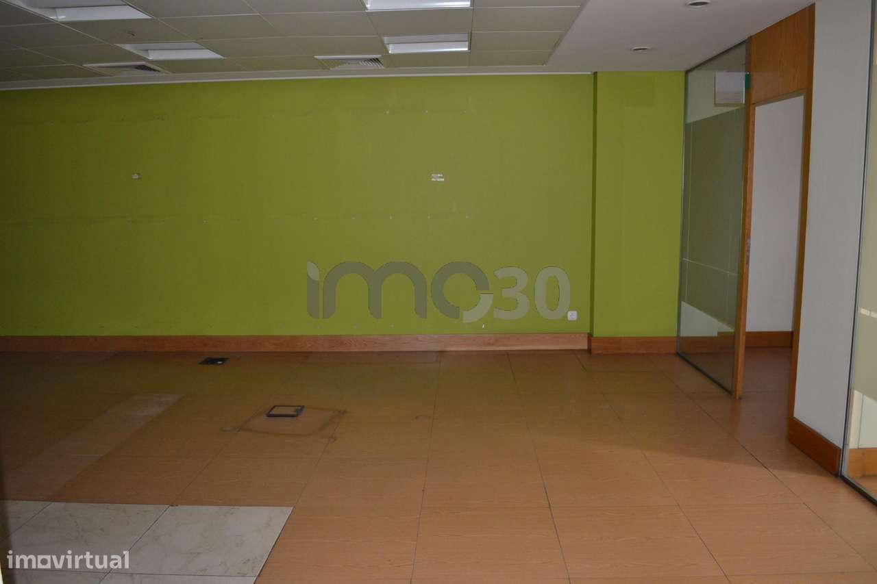 Loja Afonso Henriques em Rio Tinto-3